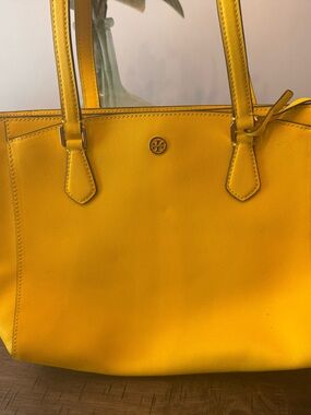 Tory Burch Bright Yellow Saffiano Leather Tote 💛